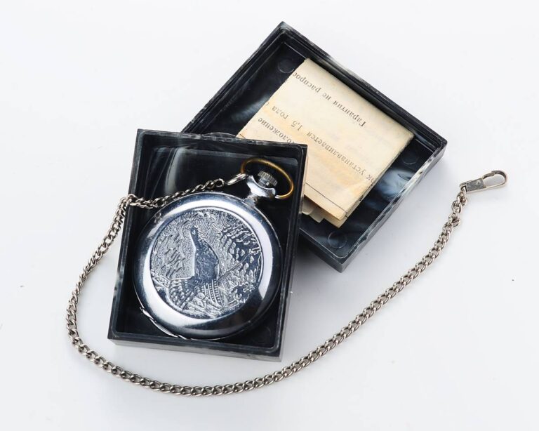 Vintage soviet Molnija mechanical pocket watch
