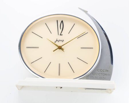 Molnija Vostok-1 space flight commemoration table clock!