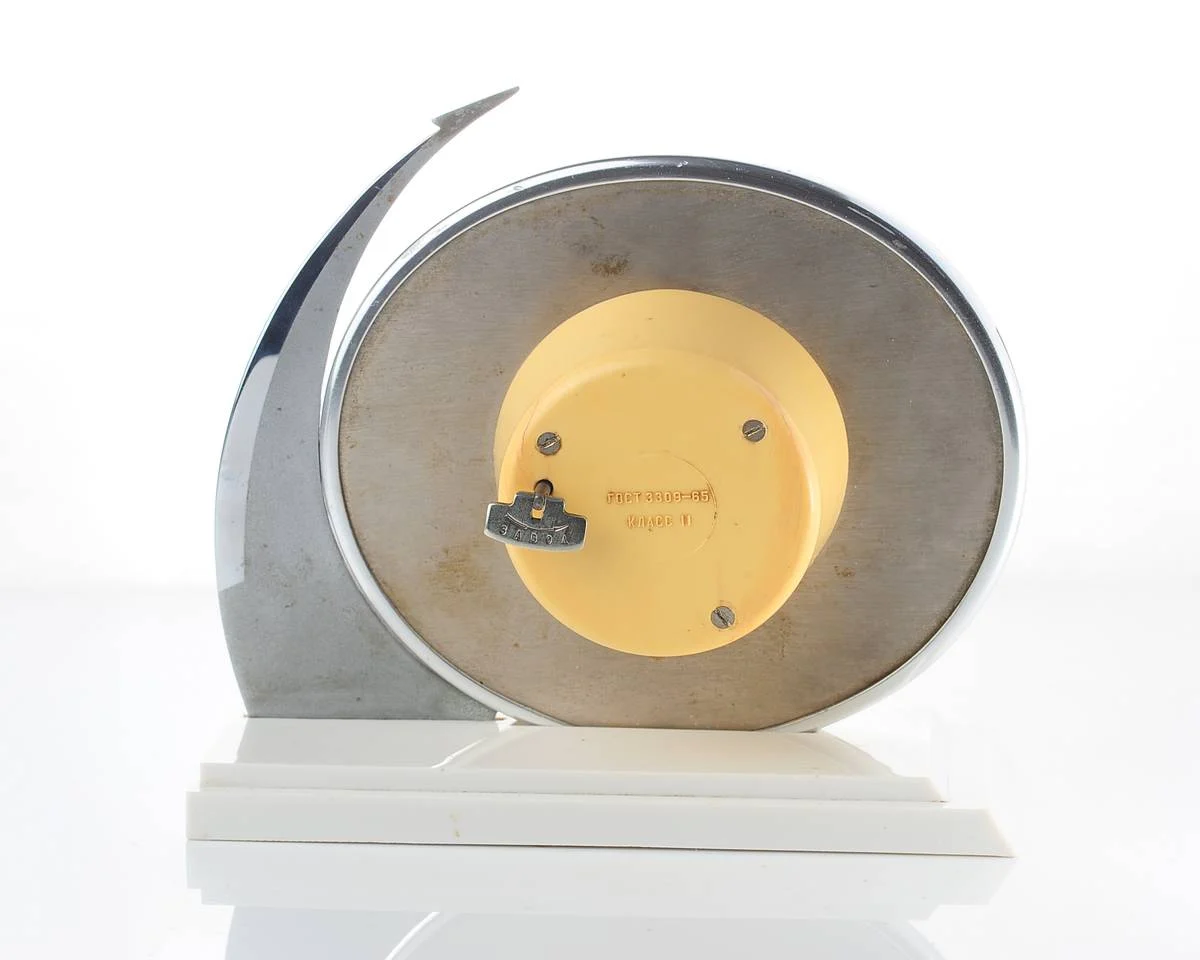Molnija Vostok-1 space flight commemoration table clock!