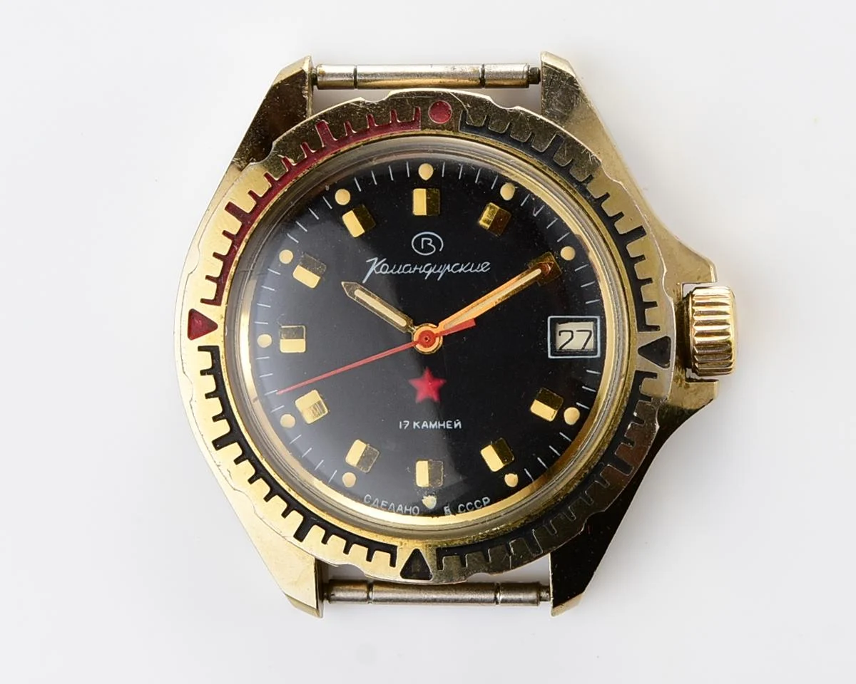 Excellent Soviet Vostok Komandirskie mechanical watch, complete with it's box & passport!