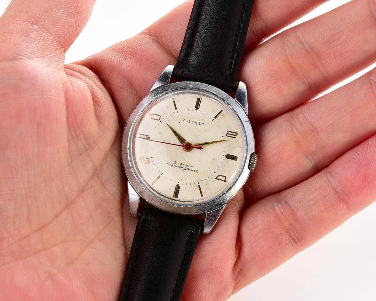 Vintage Soviet Mir mechanical watch