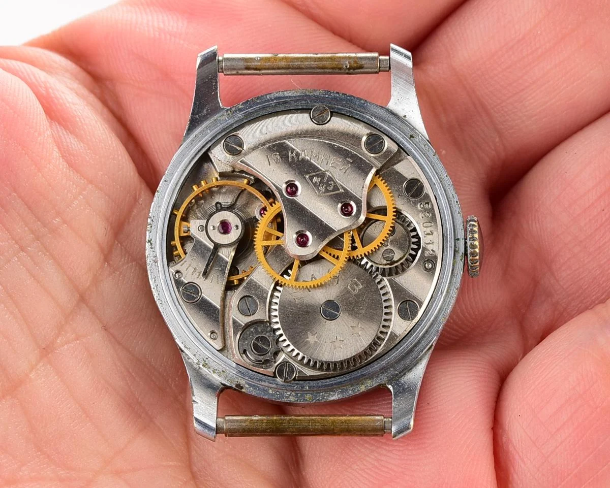 Excellent Moskva Soviet mechanical watch
