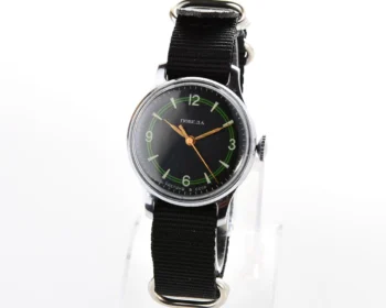 Vintage Soviet mechanical Pobeda with central seconds hand and diamond shaped crown