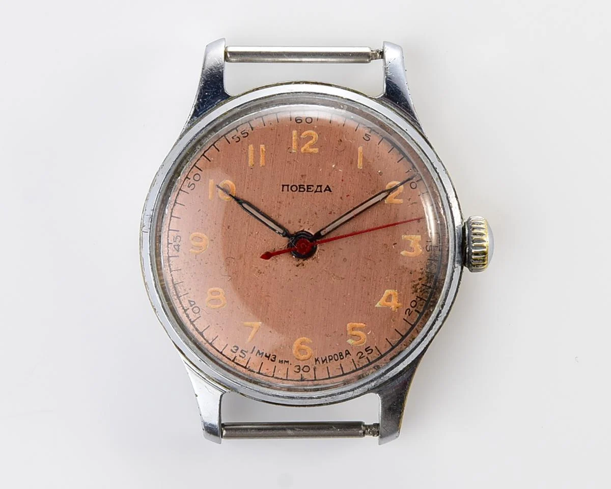 Rare! Vintage Pobeda watch with central seconds hand, bronze dial & uncommon hermetic case, from 3rd quarter of 1954