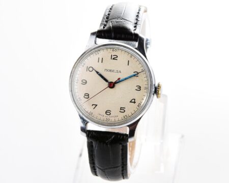 Vintage POBEDA watch with central seconds hand, 2nd quarter of 1956