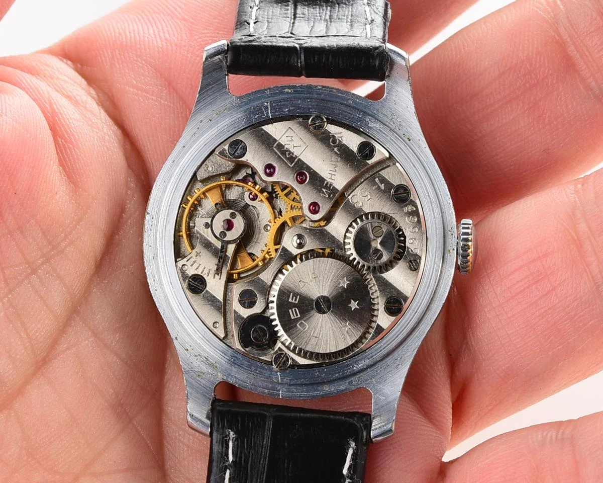 Excellent condition vintage Soviet mechanical Pobeda wrist watch, 1st quarter 1953