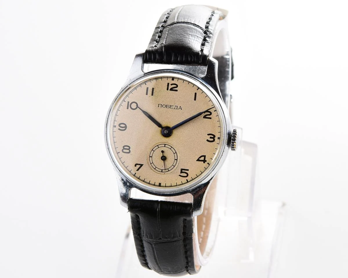 Excellent condition vintage Soviet mechanical Pobeda wrist watch, 1st quarter 1953