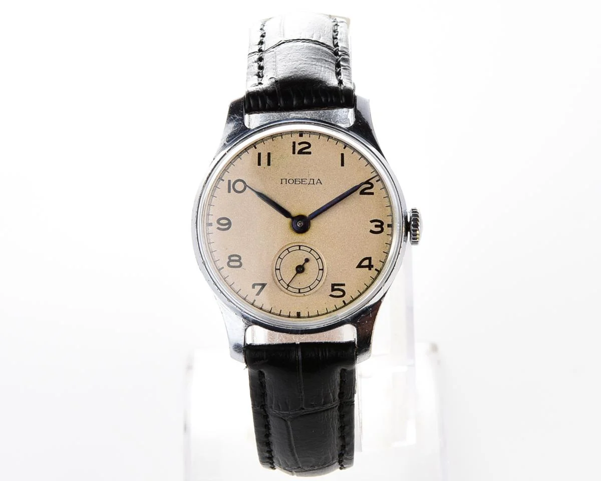 Excellent condition vintage Soviet mechanical Pobeda wrist watch, 1st quarter 1953