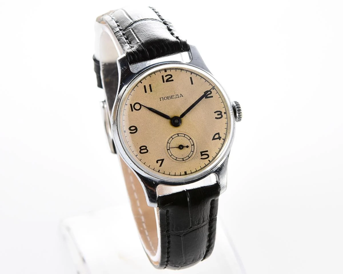 Excellent condition vintage Soviet mechanical Pobeda wrist watch, 1st quarter 1953