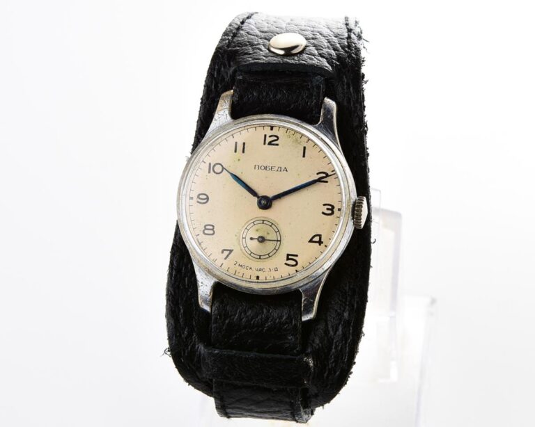 Vintage soviet mechanical POBEDA wrist watch, from 1955