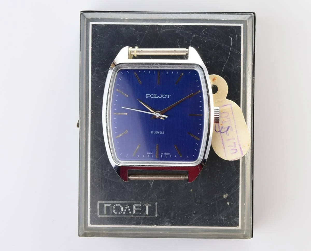 Excellent Soviet vintage Poljot mechanical watch with box!