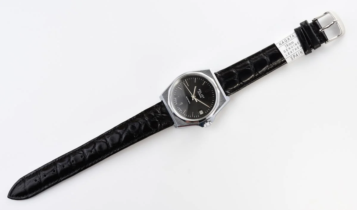 Soviet Poljot mechanical wrist watch with automatic self winding movement