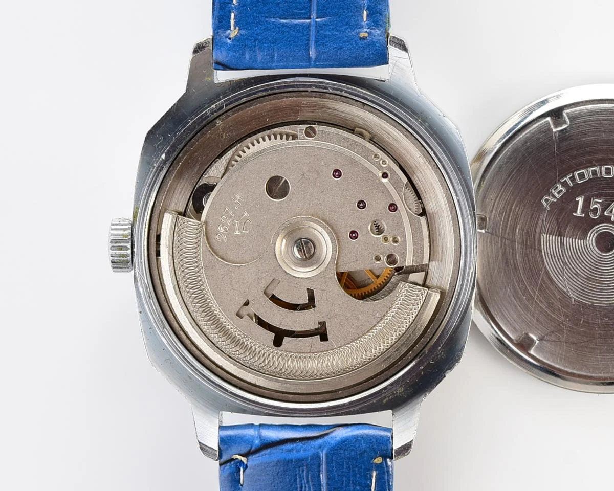 Excellent Soviet mechanical Raketa with automatic self winding movement