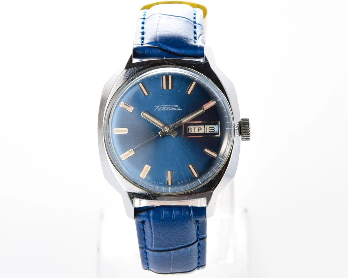 Excellent Soviet mechanical Raketa with automatic self winding movement