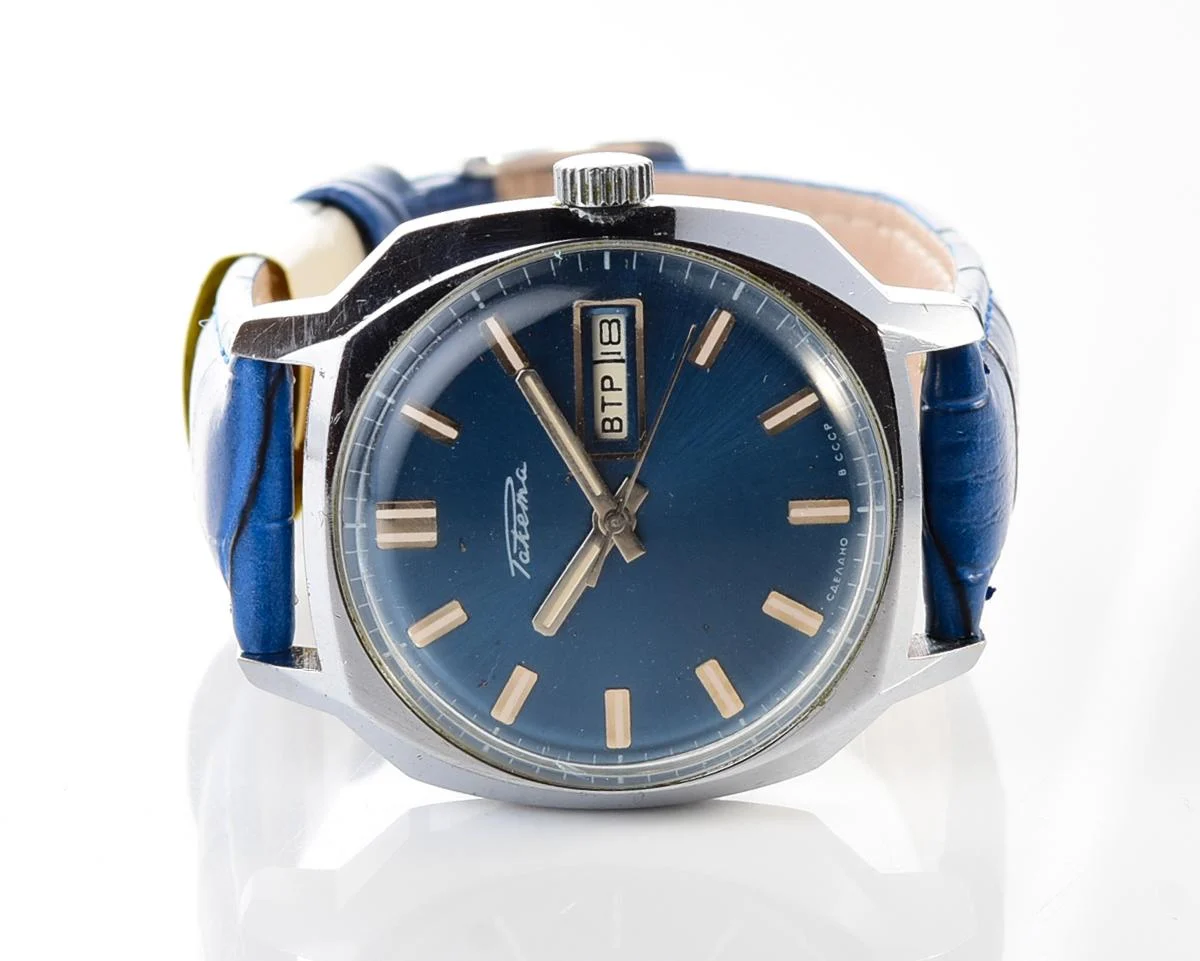 Excellent Soviet mechanical Raketa with automatic self winding movement