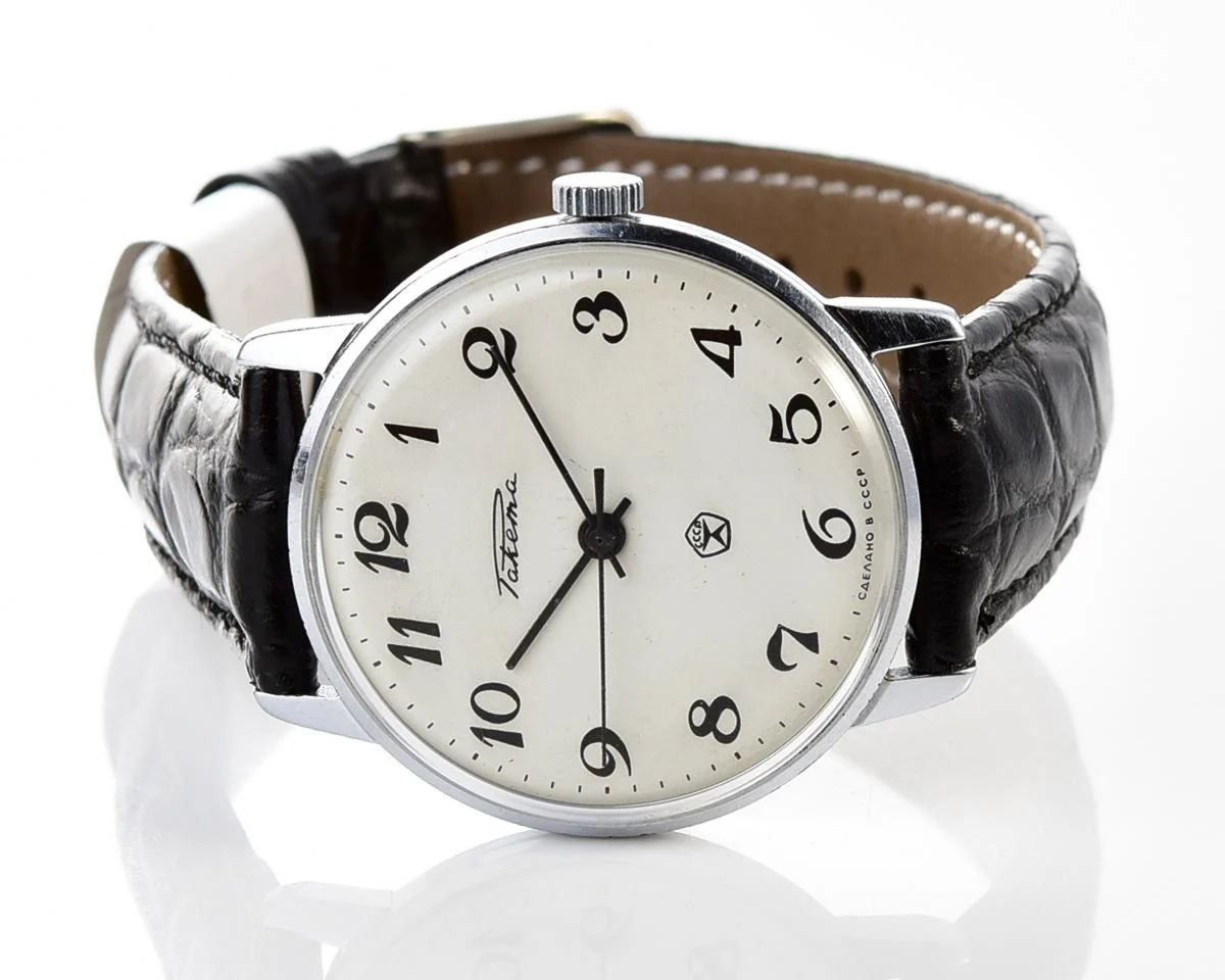 Soviet Raketa elegant vintage mechanical watch