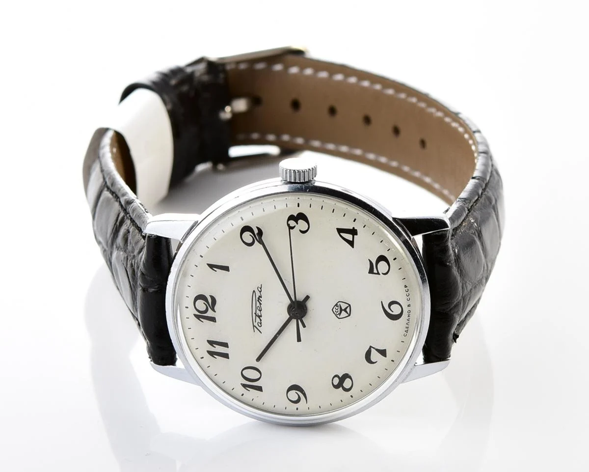 Soviet Raketa elegant vintage mechanical watch