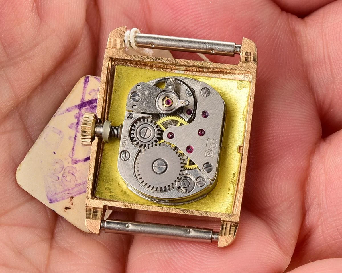TIME CAPSULE: Slava small vintage wrist watch – New Old Stock (NOS)!