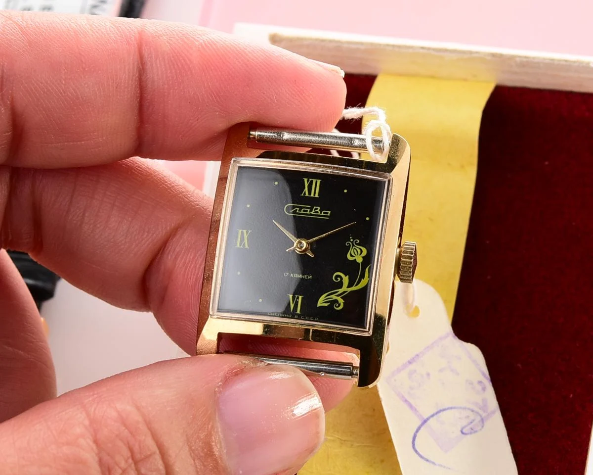 Vintage Soviet Slava mechanical wristwatch – New Old Stock (NOS)!