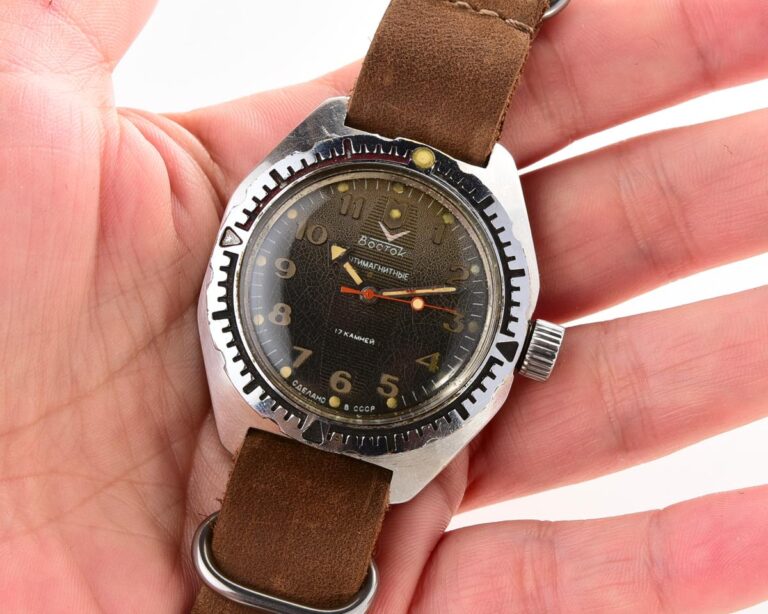 Vostok Amphibia mechanical watch + genuine leather NATO Commander strap!