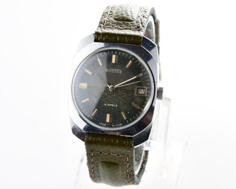 Export Wostok (Vostok) mechanical watch with beautiful textured teal dial