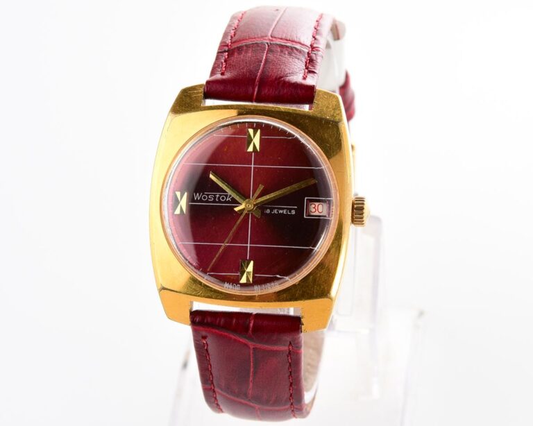 Wostok (Vostok) mechanical gold-plated wrist watch with bordo dial