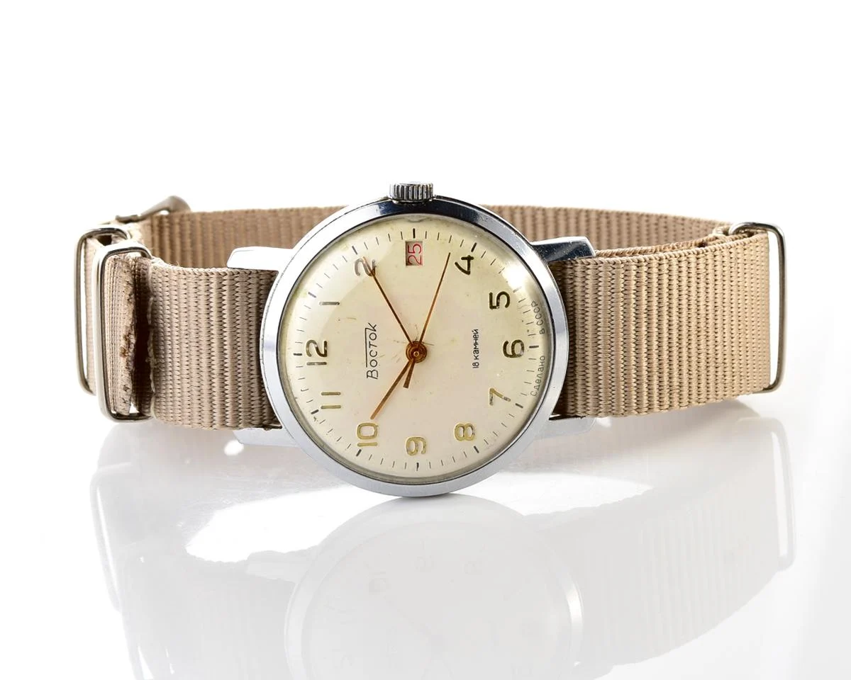 Wostok (Vostok) mechanical wrist watch with engraved back
