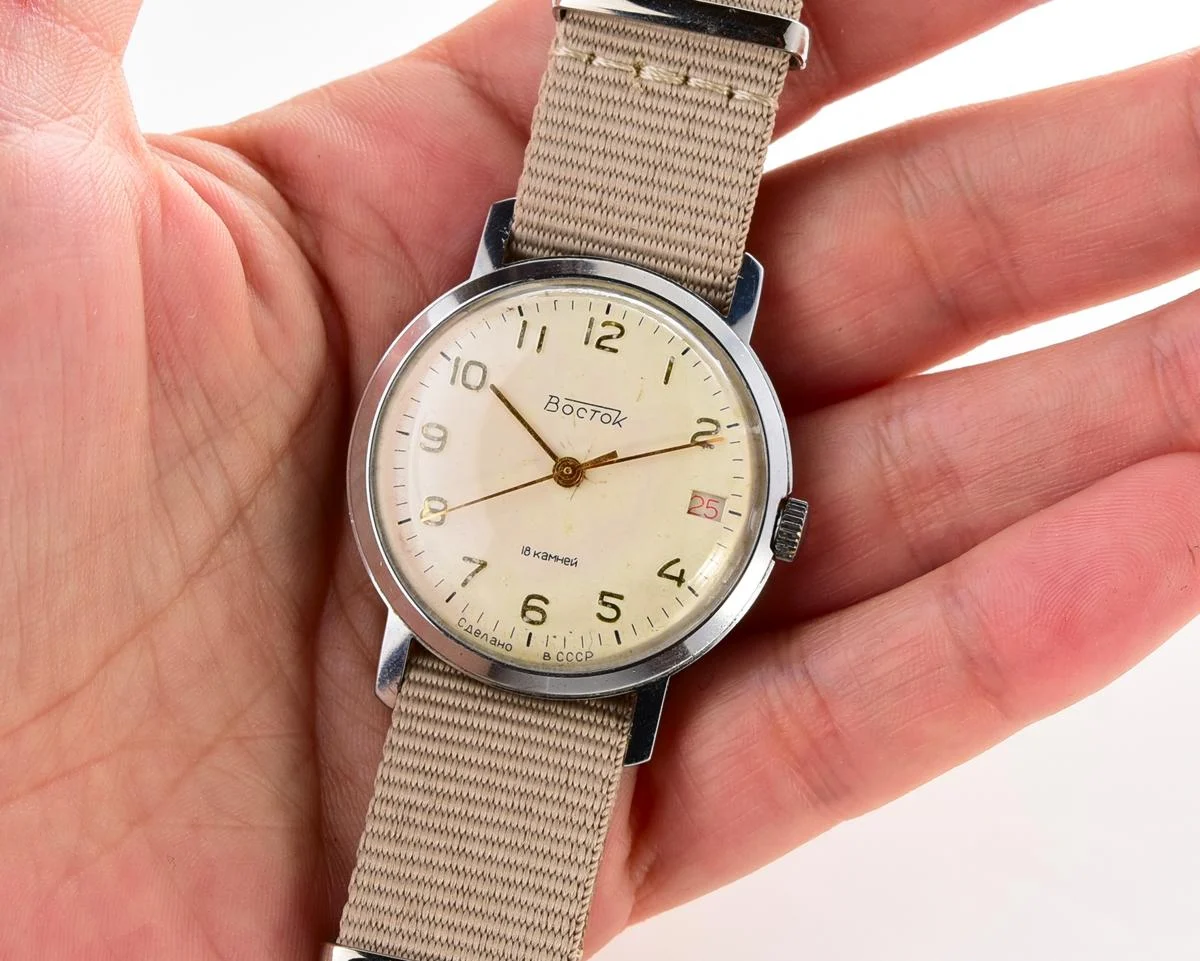 Wostok (Vostok) mechanical wrist watch with engraved back