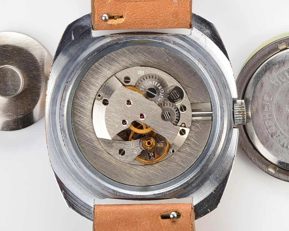 Vintage mechanical Zaria watch