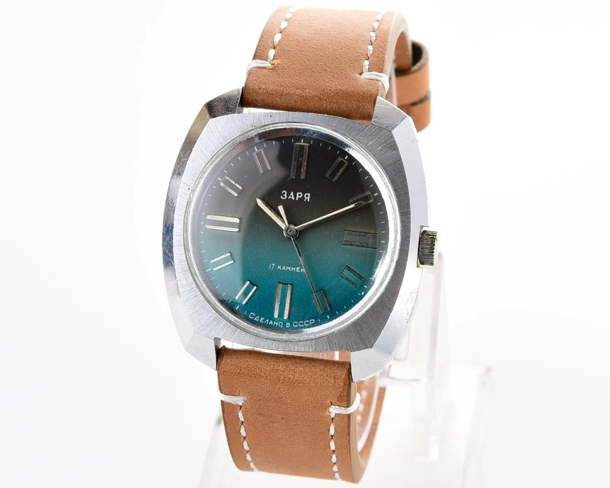 Vintage mechanical Zaria watch