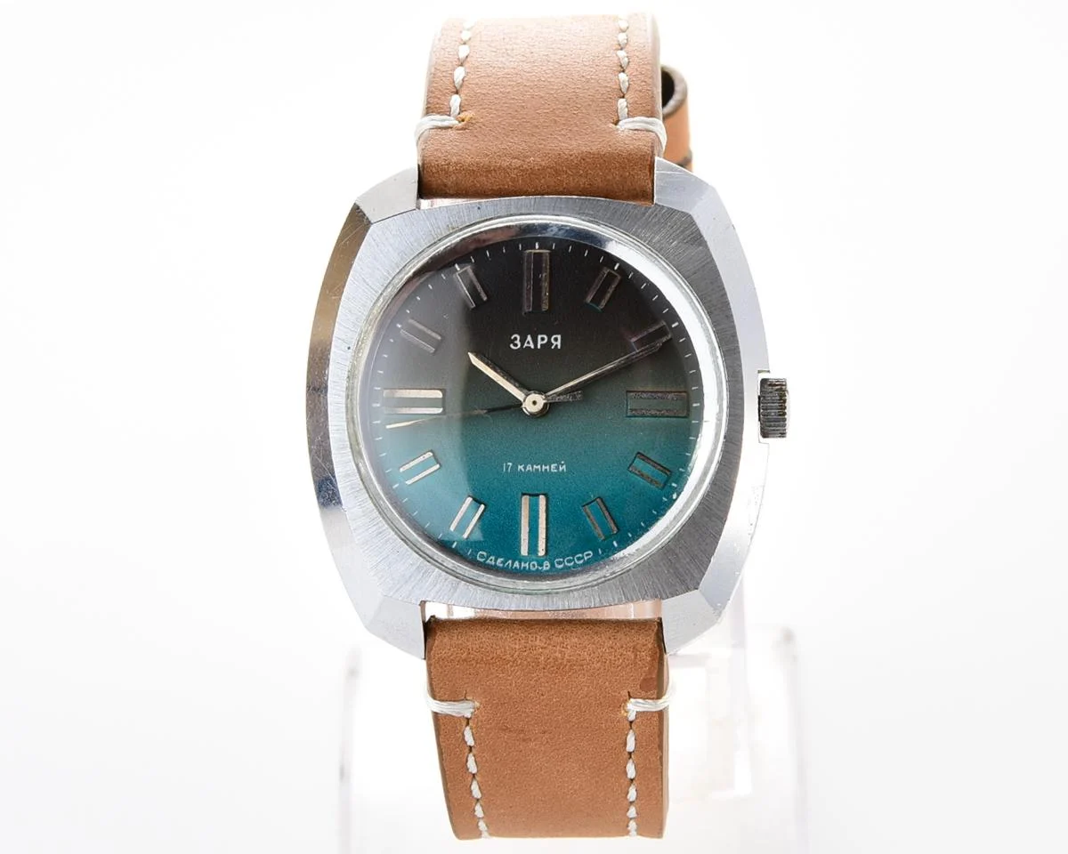 Vintage mechanical Zaria watch