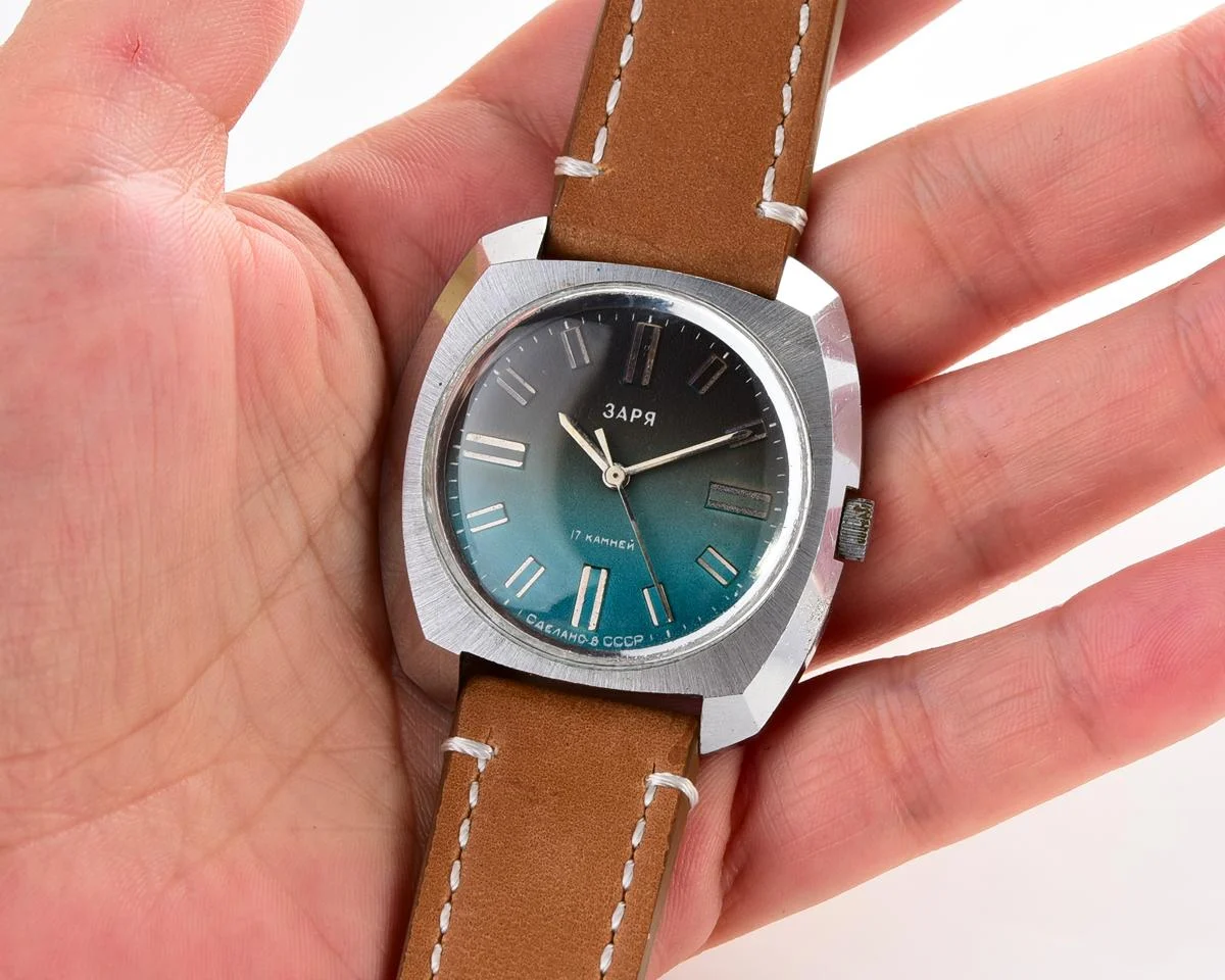 Vintage mechanical Zaria watch