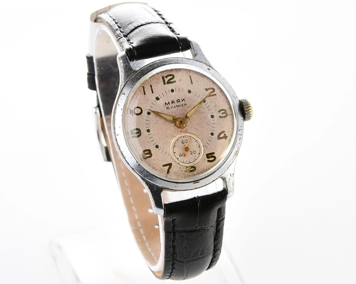 Vintage Soviet Mayak mechanical watch