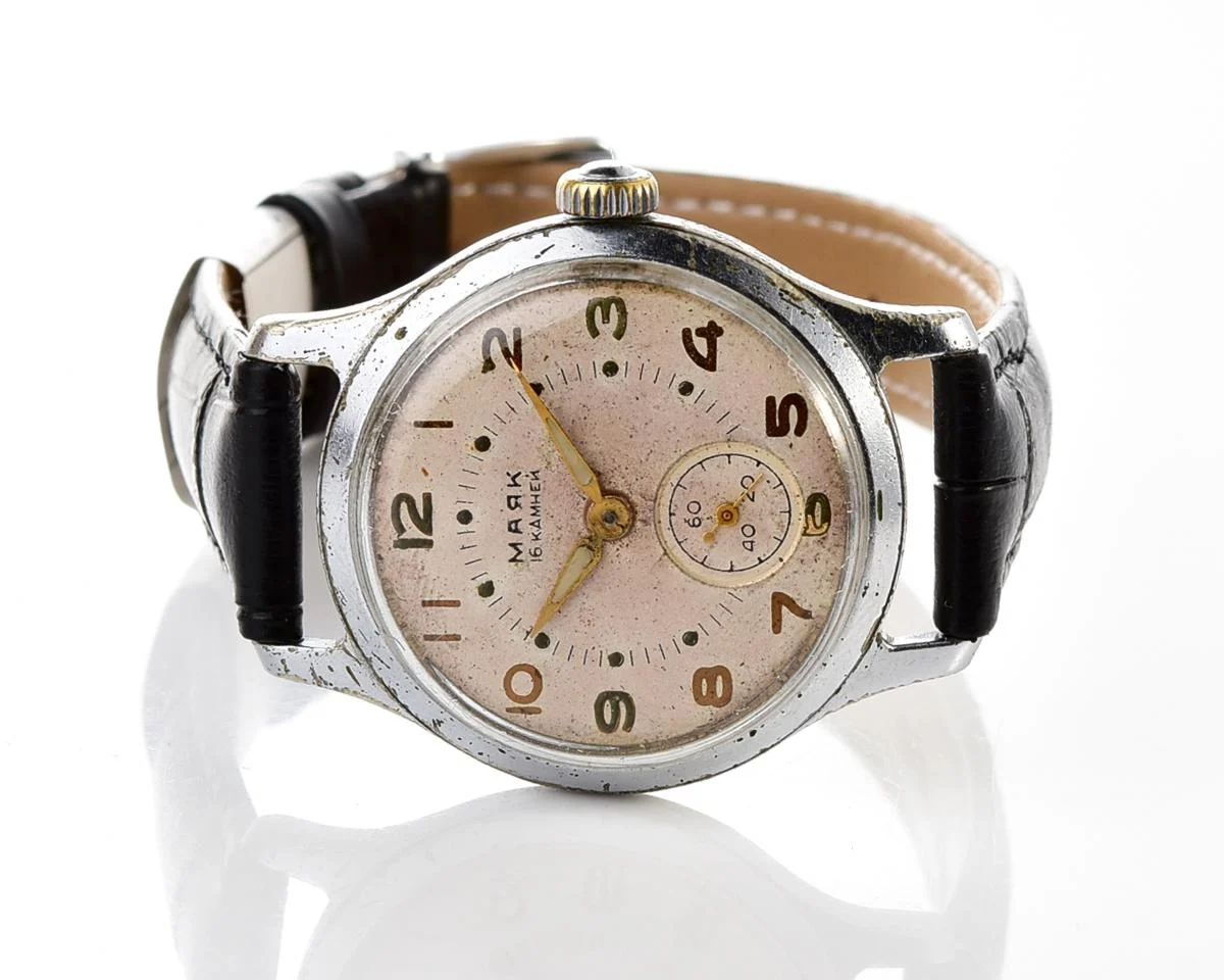 Vintage Soviet Mayak mechanical watch