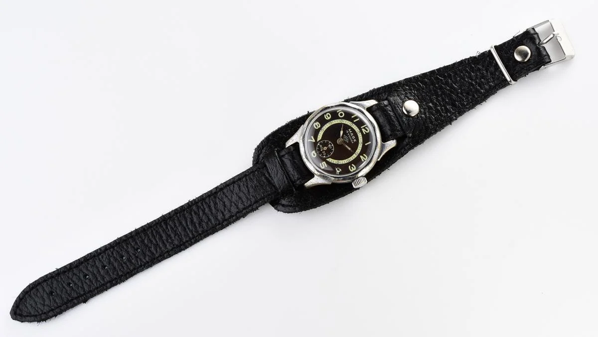 Vintage Soviet Mayak mechanical watch