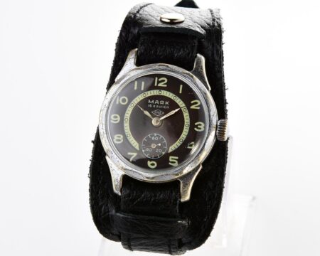 Vintage soviet MAYAK mechanical watch
