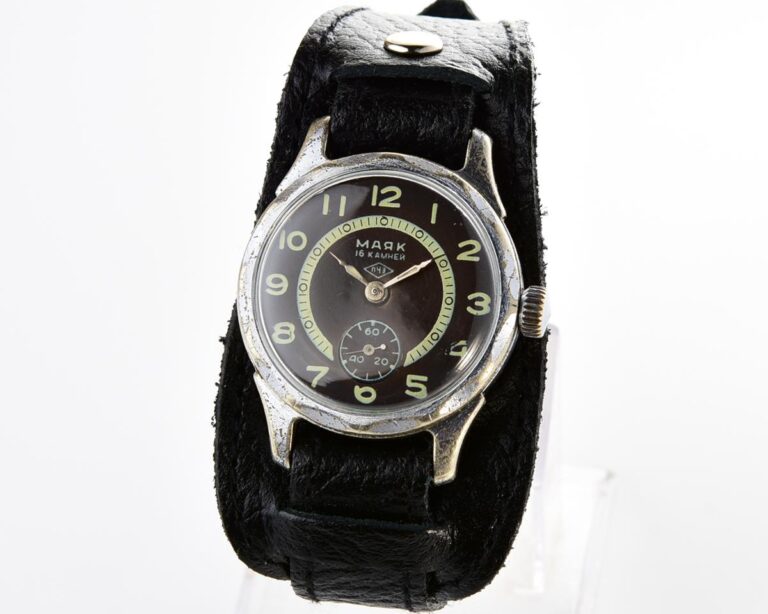Vintage soviet MAYAK mechanical watch
