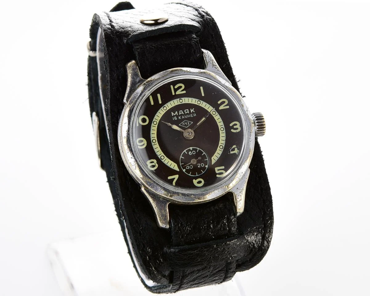 Vintage Soviet Mayak mechanical watch