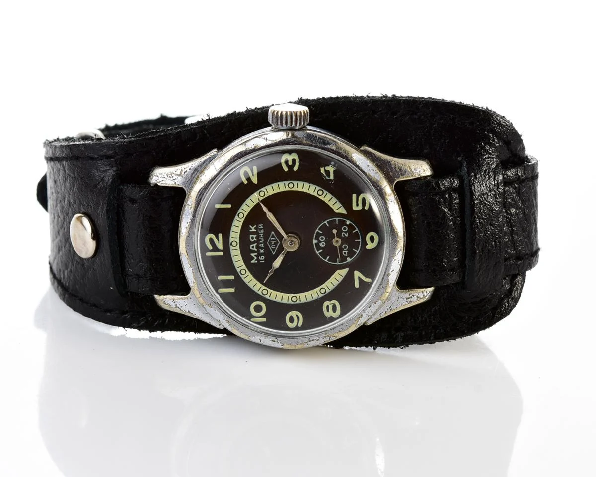Vintage Soviet Mayak mechanical watch