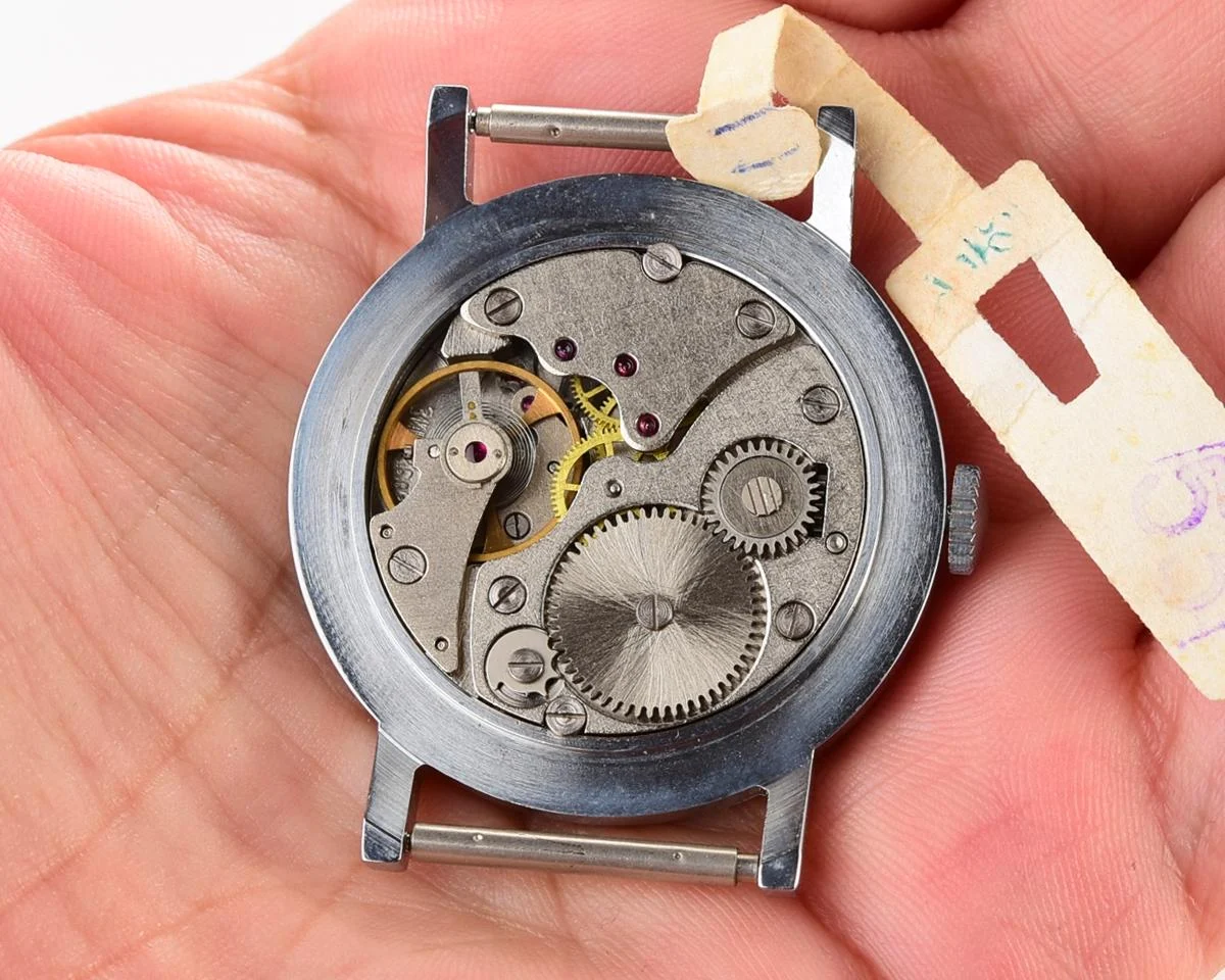 TIME CAPSULE: Mechanical Pobeda watch in box – New Old Stock (NOS)!