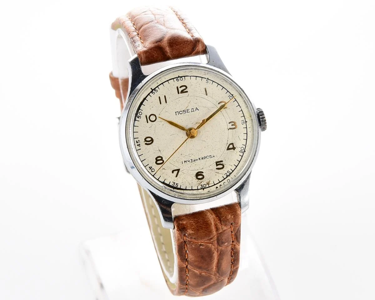 Vintage Pobeda watch with central second hand