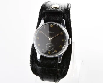 Vintage Soviet mechanical Pobeda wristwatch, 1MChZ, the 1st quarter of 1955!