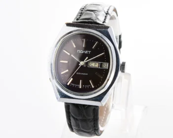 Soviet Poljot mechanical wrist watch with automatic self winding movement with engraved back!