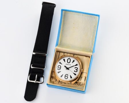 TIME CAPSULE: Soviet vintage gold-plated mechanical watch RAKETA “big zero”, NEW old stock(NOS)!