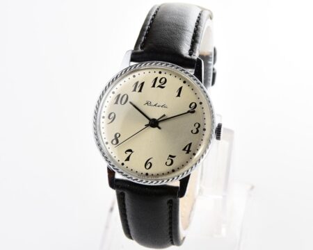 Soviet RAKETA elegant vintage mechanical watch