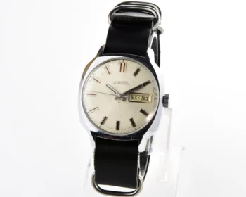 Soviet Raketa with automatic movement + genuine leather NATO strap!