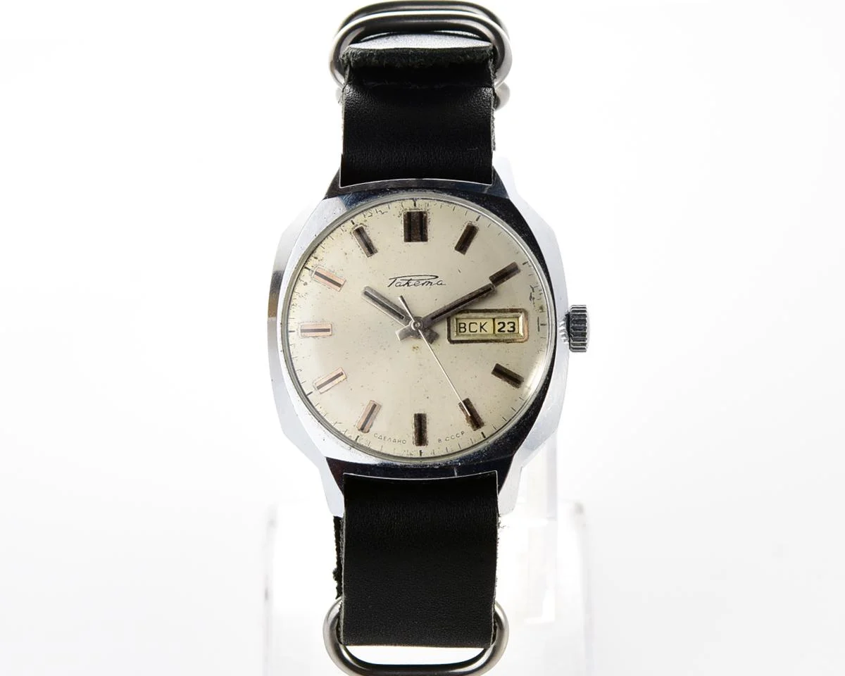Soviet Raketa with automatic movement + genuine leather NATO strap!