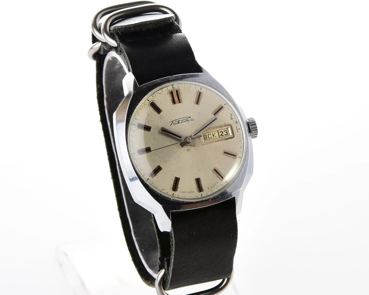Soviet Raketa with automatic movement + genuine leather NATO strap!