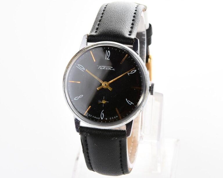 Soviet RAKETA vintage mechanical watch