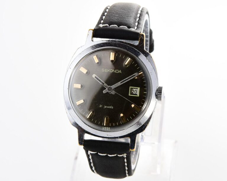 Soviet vintage SEKONDA mechanical watch